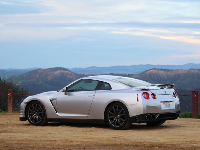 2012 Nissan GT-R, photo 4 of 11