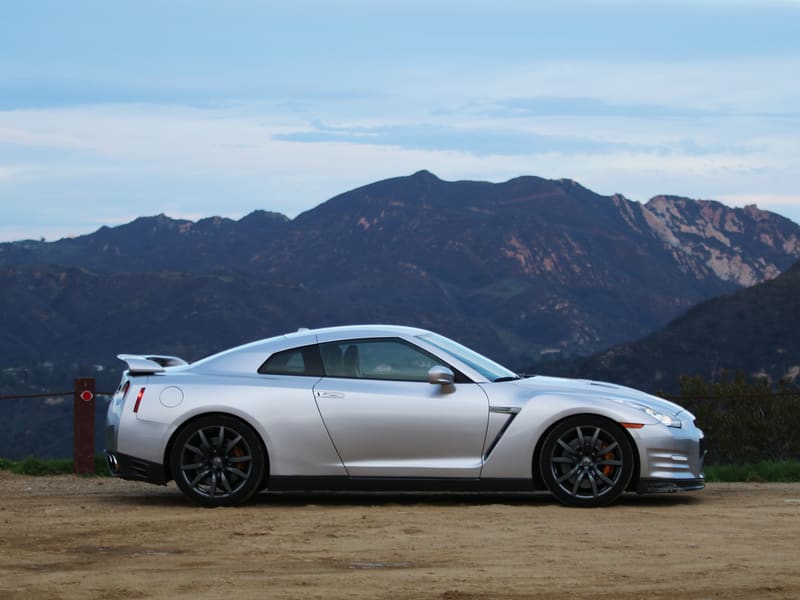 2012 Nissan GT-R, photo 9 of 11